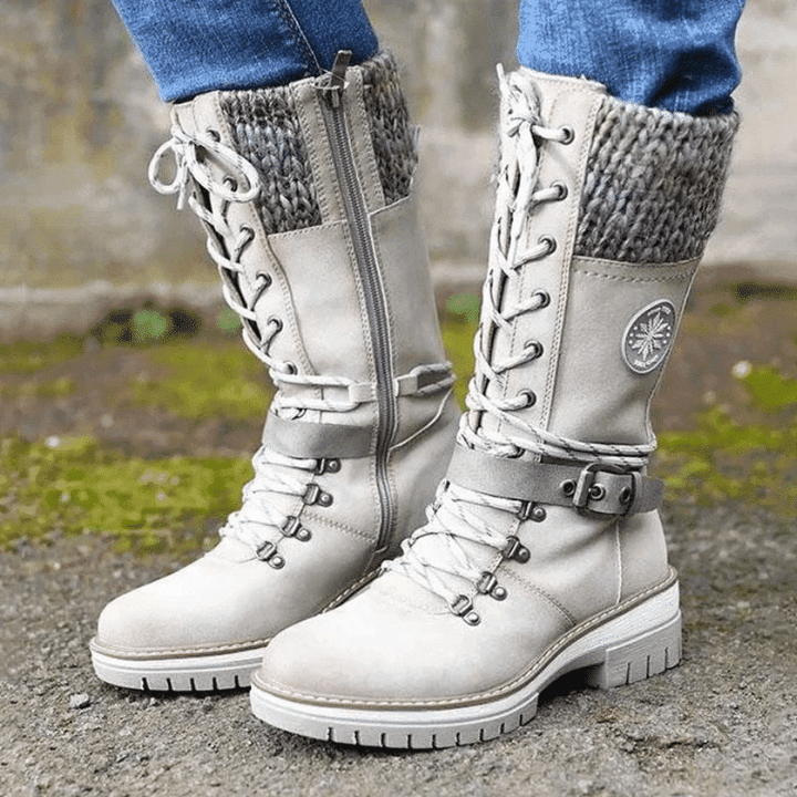 Milena | Botas de montaña con puño de punto