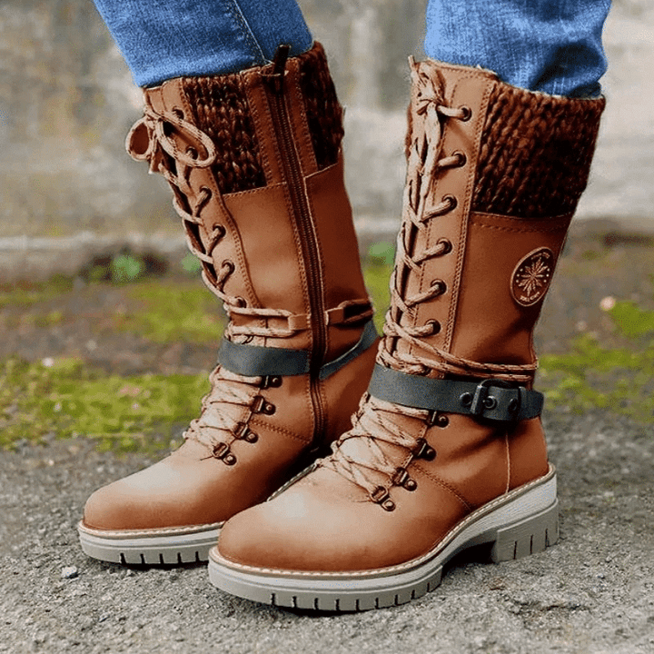 Milena | Botas de montaña con puño de punto