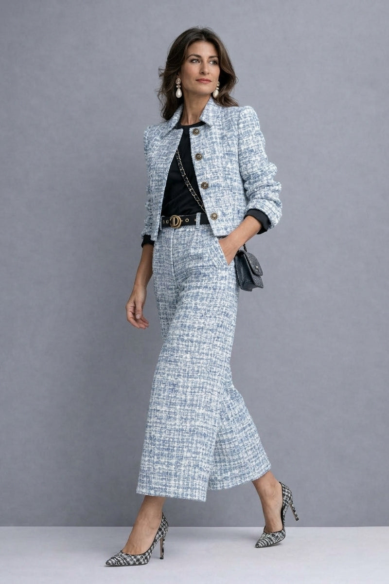 Azahara: Conjunto de tweed de dos piezas en azul