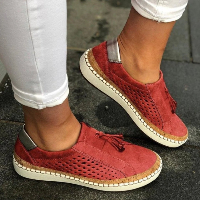Verena | Zapatillas perforadas sin cordones