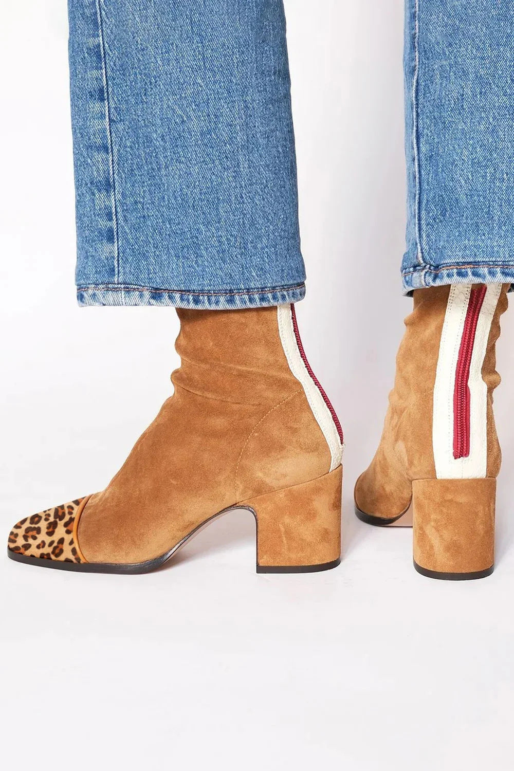 Paula | Botines de ante con punta cuadrada
