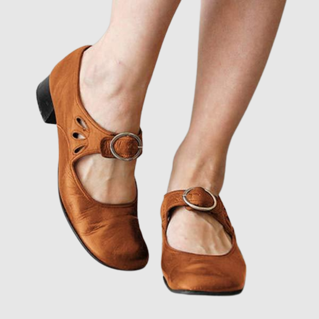 Luciana | Zapatos Mary Jane de piel con tacón bajo