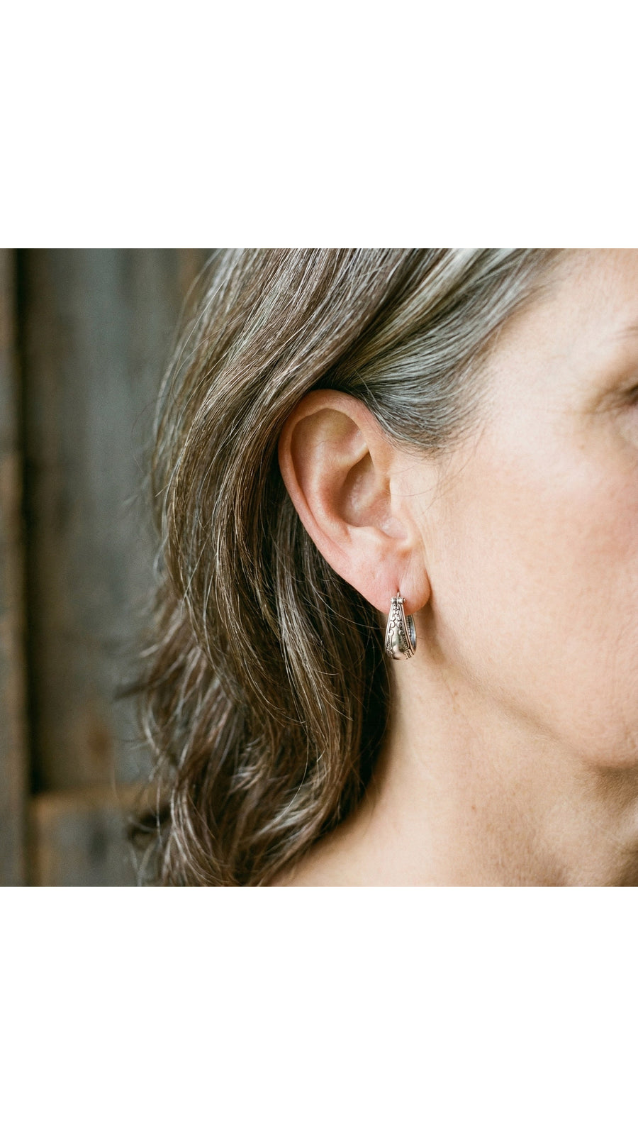 Lourdes: Pendientes de aro vintage con mandala plateados