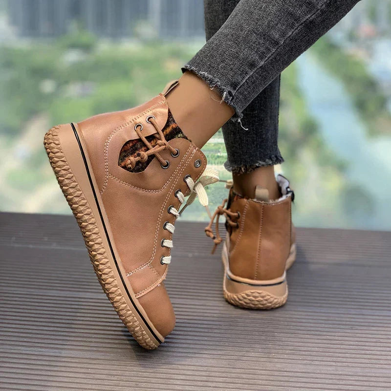 Tecla | Zapatillas abotinadas con cordones