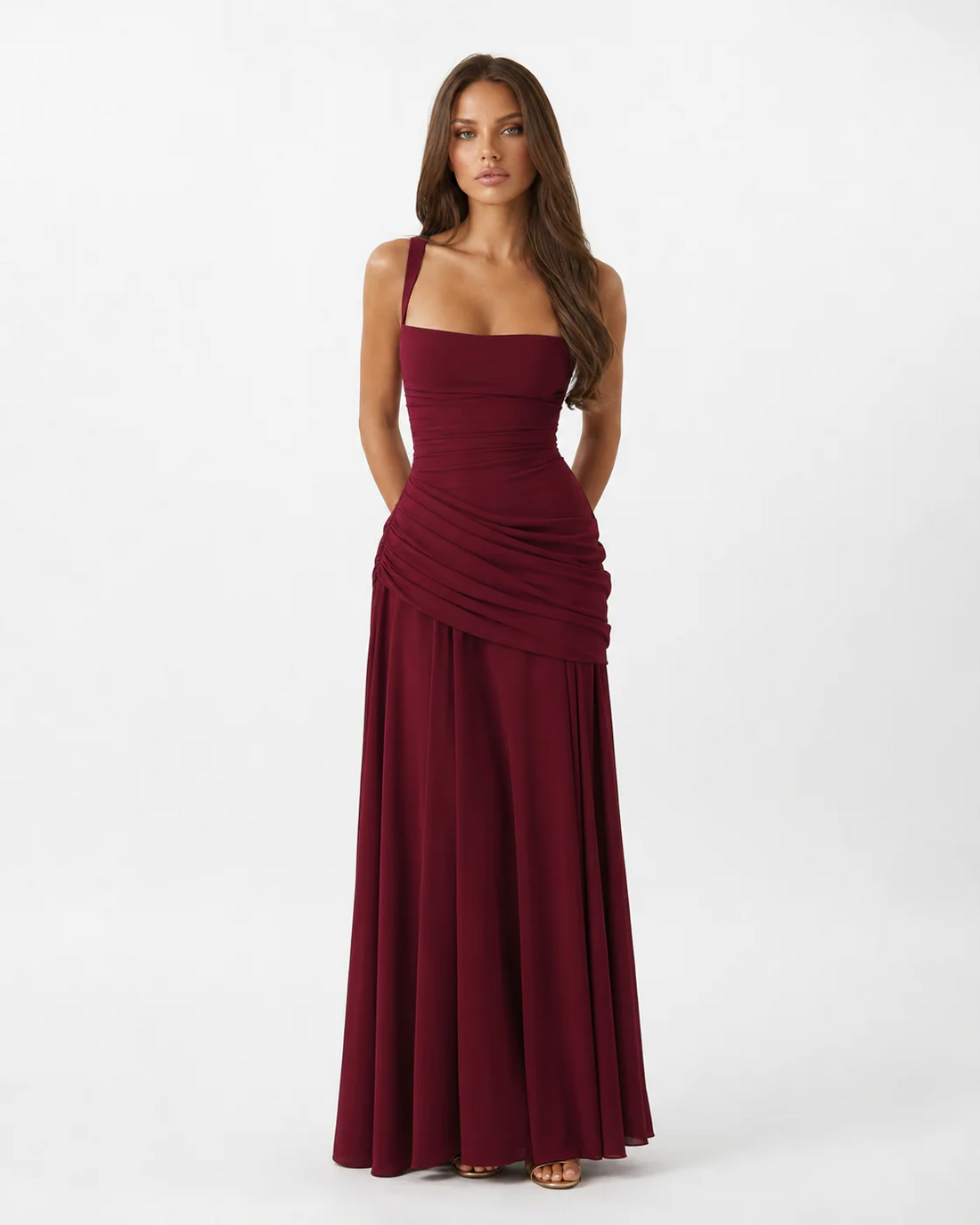 Eva: Vestido largo con escote cuadrado fruncido en burdeos