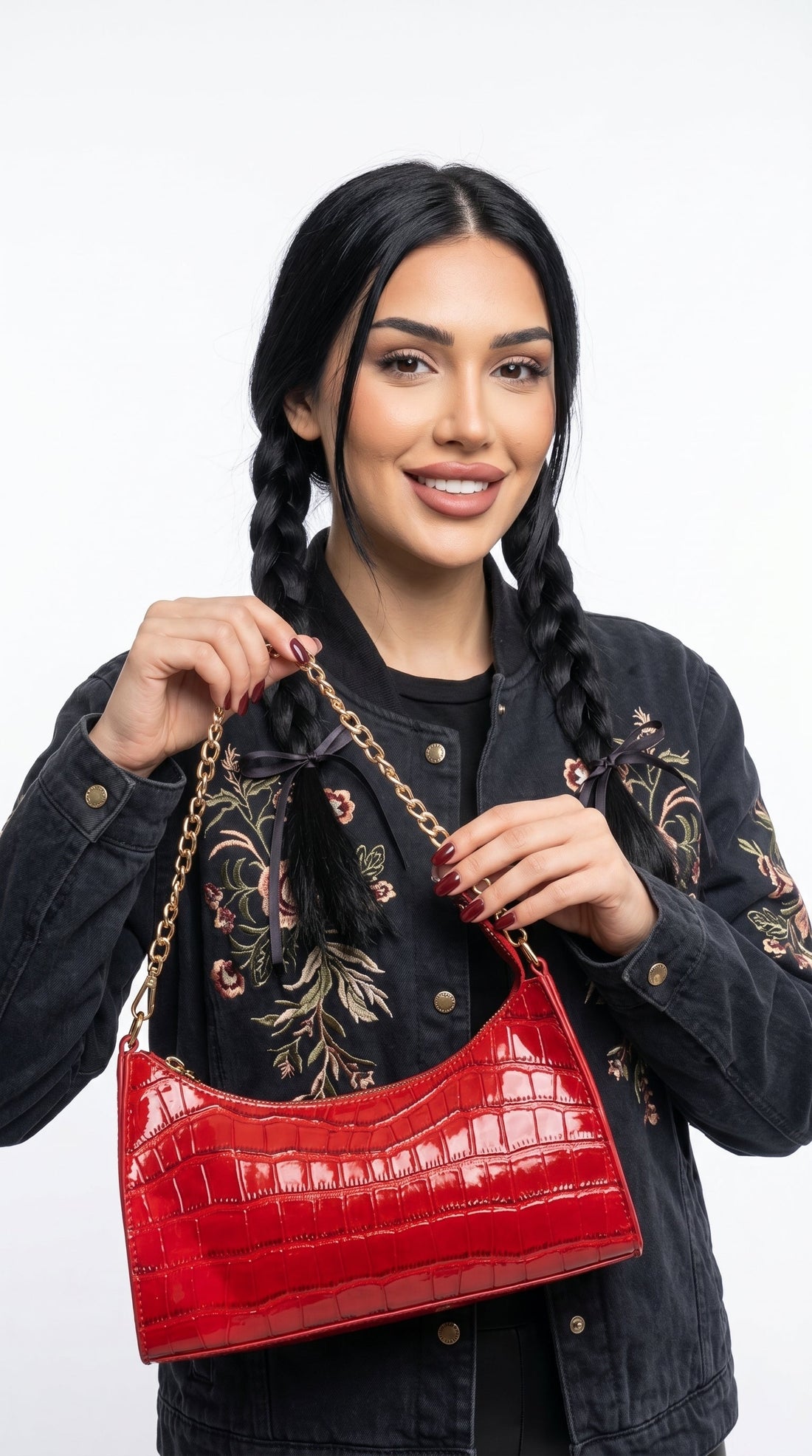 Mía | Mini bolso con cadena dorada