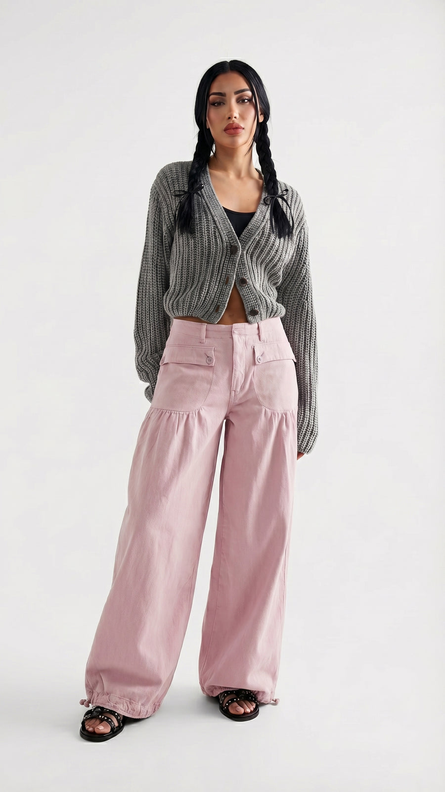 Salma: Pantalón baggy con bolsillos y lazada en el bajo en rosa