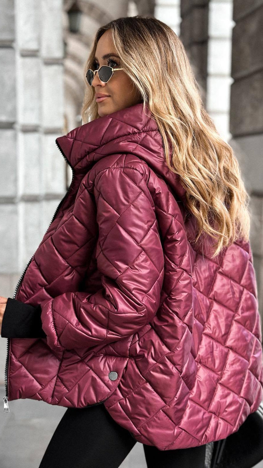 Tania | Chaqueta acolchada con capucha