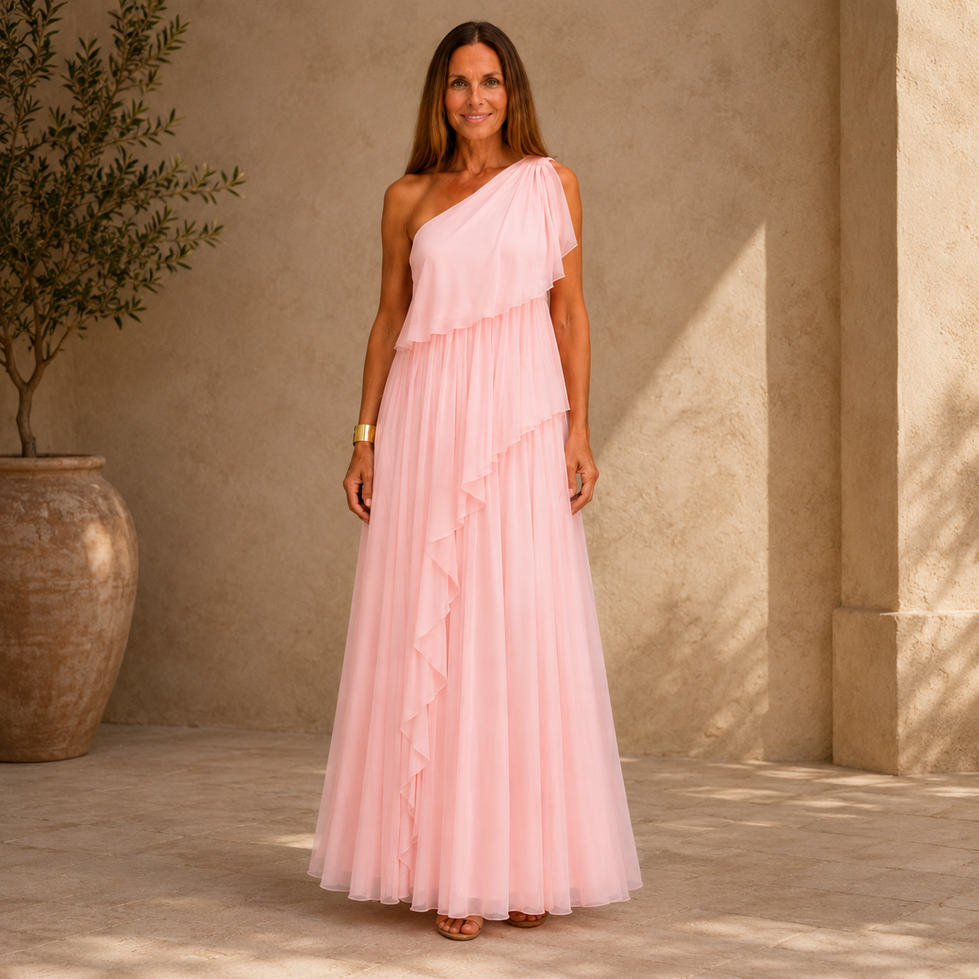 Almudena: Vestido largo plisado asimétrico en rosa