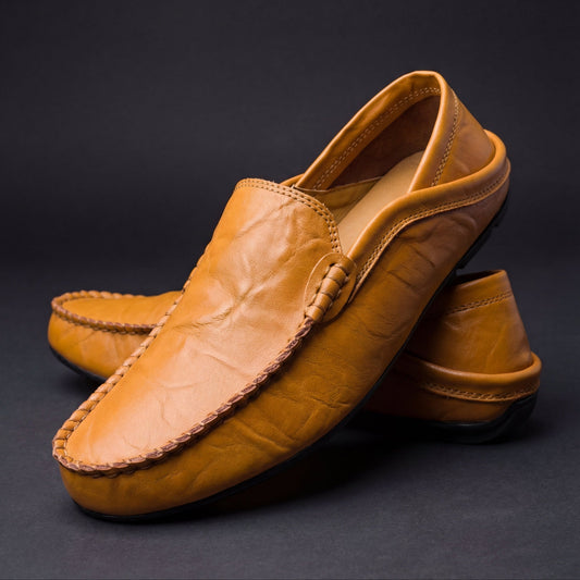 Álvaro: Mocasines de piel en beige