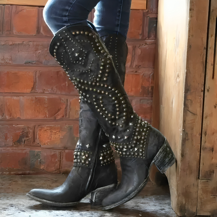 Maricarmen | Botas camperas altas bordadas