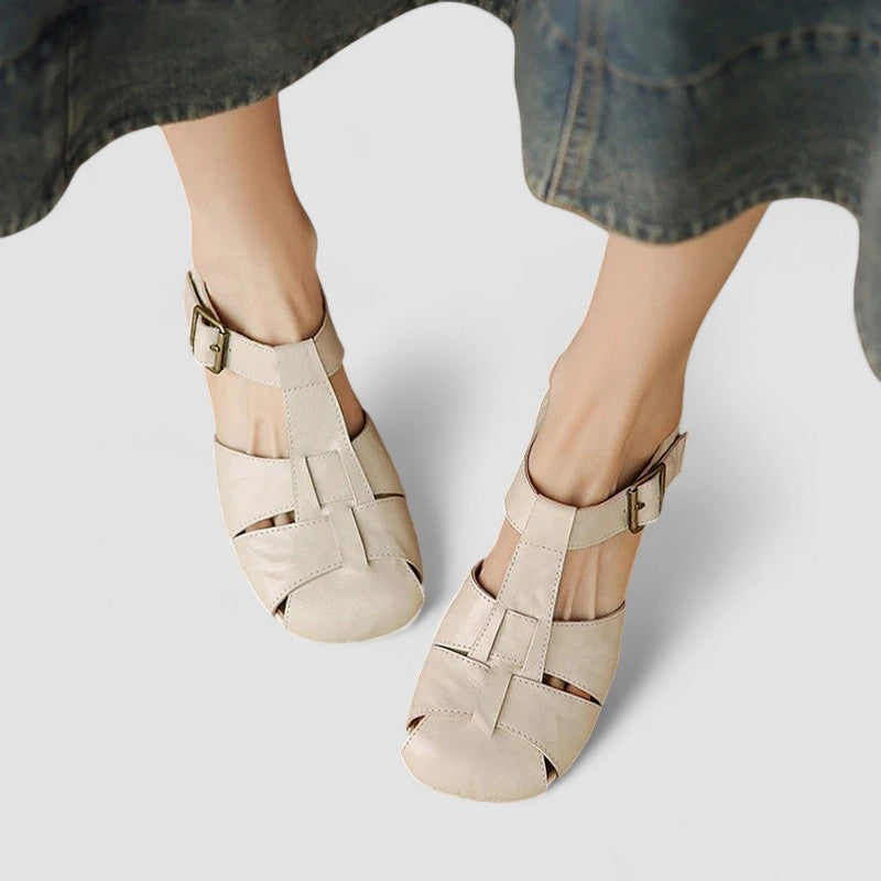 Jacinta | Zapatos Mary Jane calados con tacón ancho