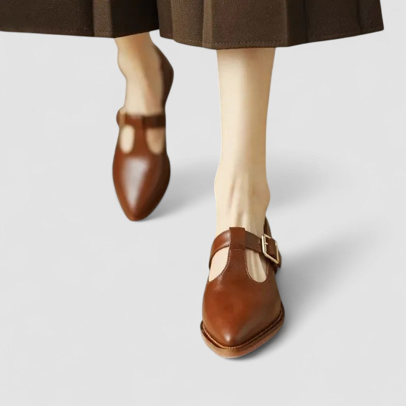 Judith | Zapatos Mary Jane con tira en T y punta fina