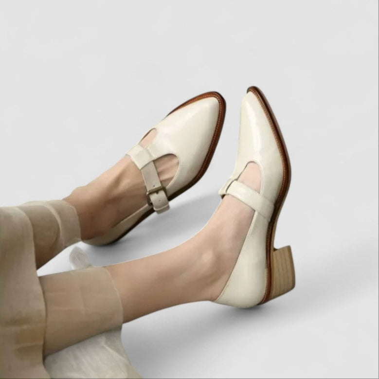 Judith | Zapatos Mary Jane con tira en T y punta fina