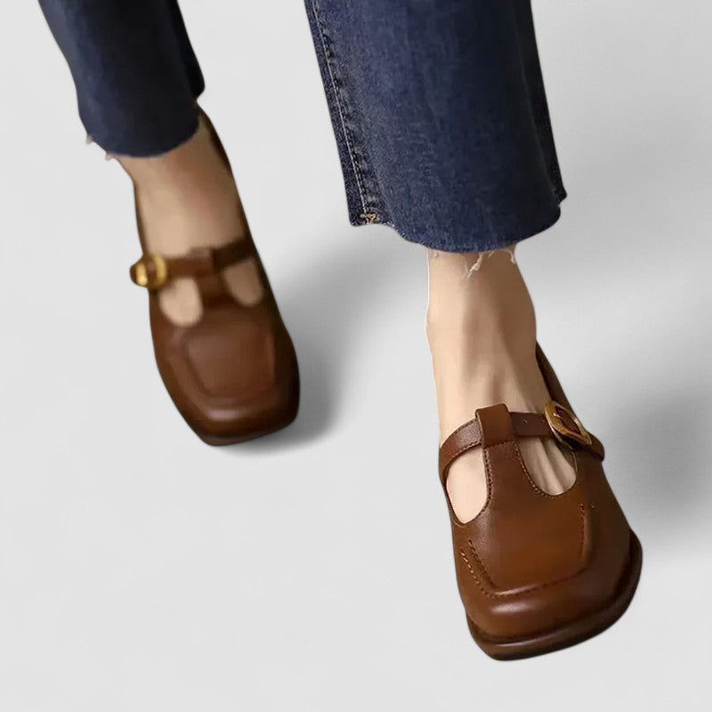 Laila | Zapatos Mary Jane de punta cuadrada con tira en T