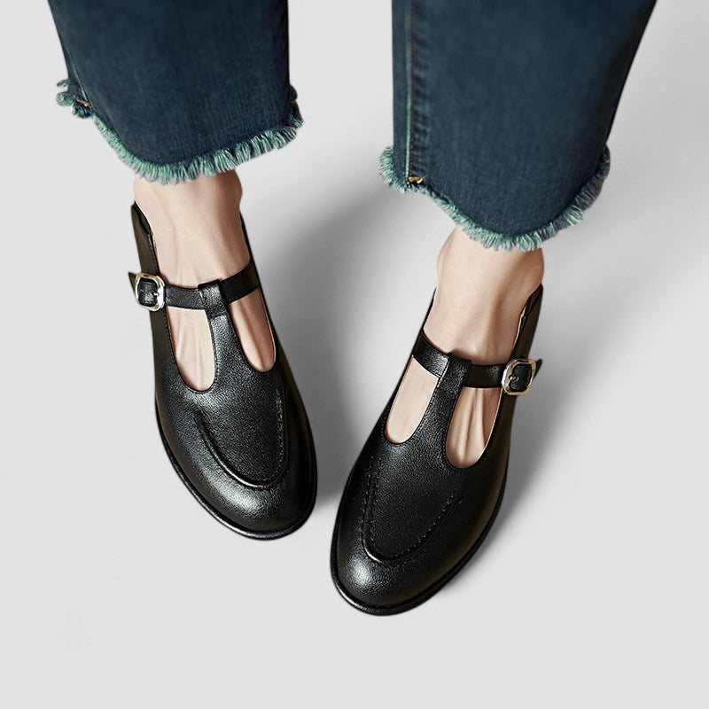 Itziar | Zapatos Mary Jane con tira en T y tacón bajo