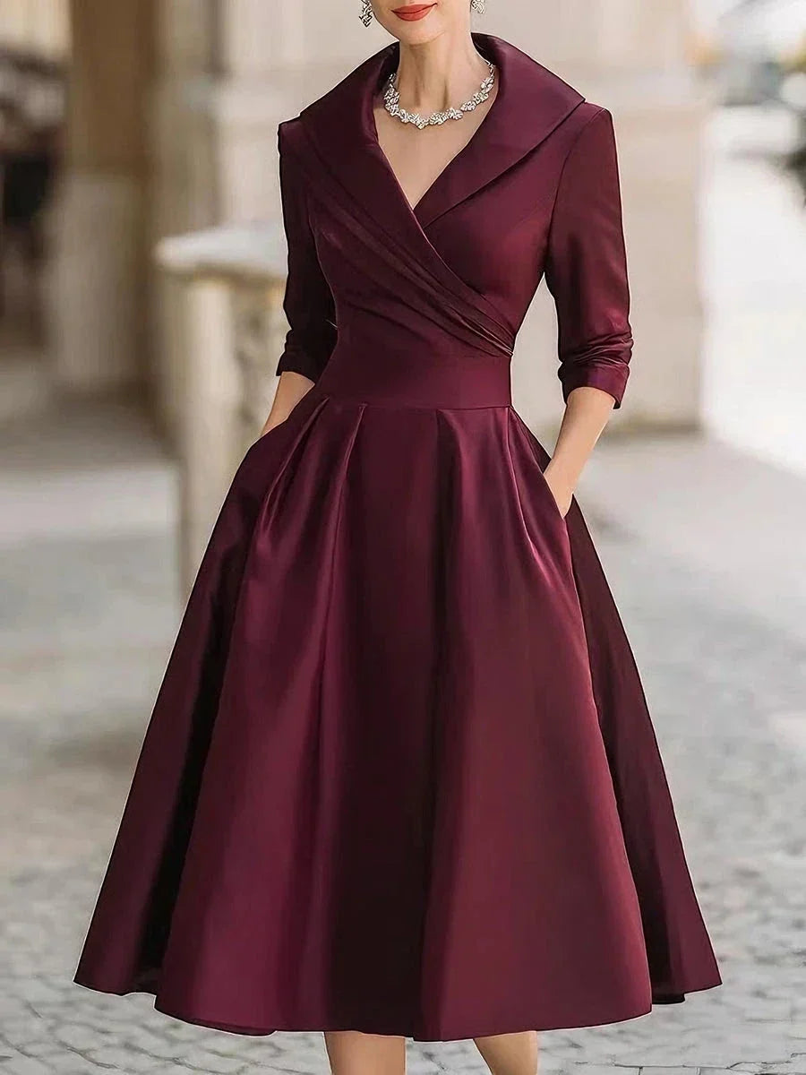 Ariadna: Vestido midi de invitada con cuello solapa en borgoña