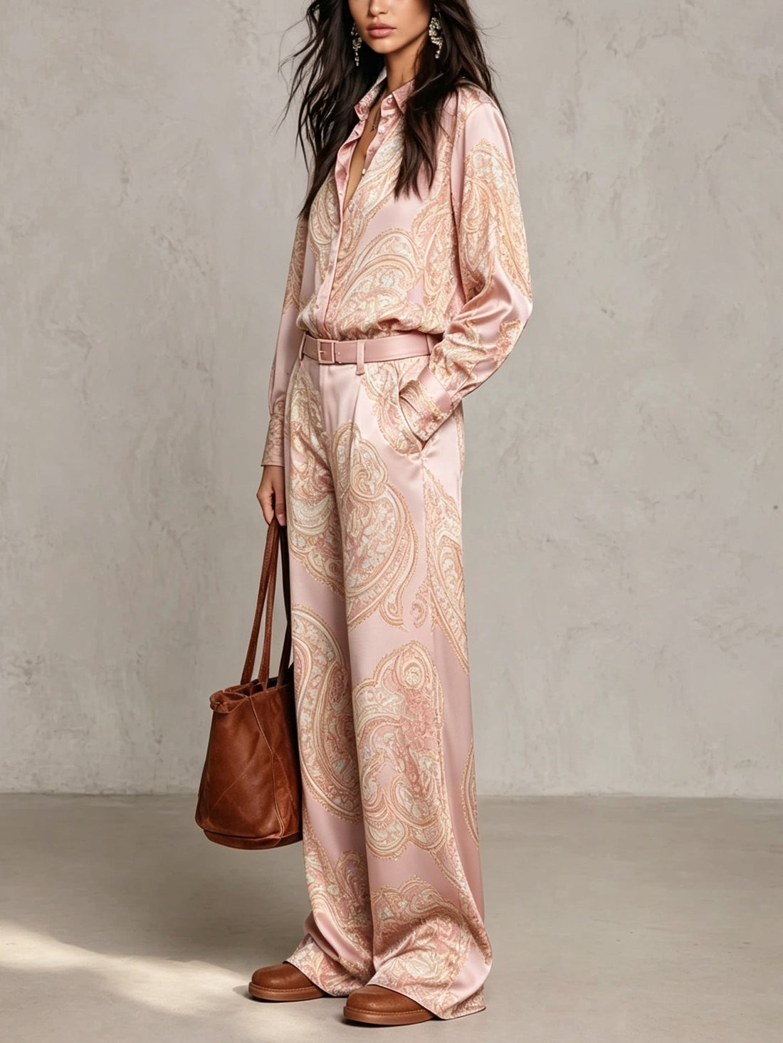 Camila: Conjunto de camisa satinada estampada y pantalón ancho