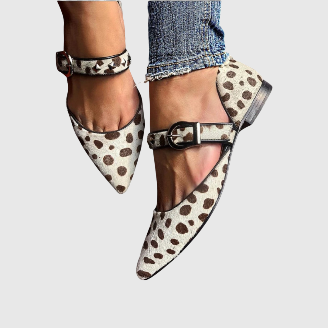 Cintia | Zapatos Mary Jane con tachuelas