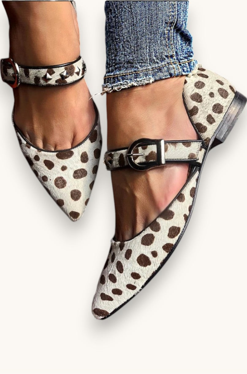 Cintia | Zapatos Mary Jane con tachuelas