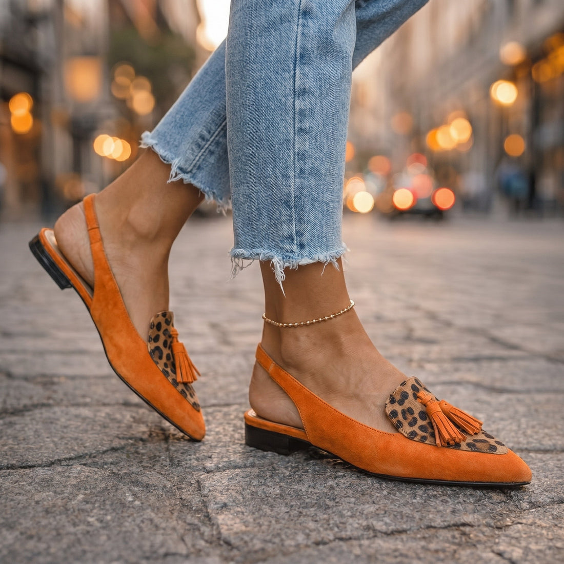 Clementina | Sandalias destalonadas con pompones