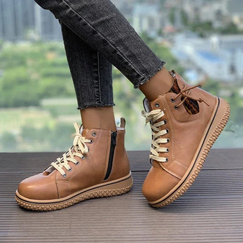 Tecla | Zapatillas abotinadas con cordones
