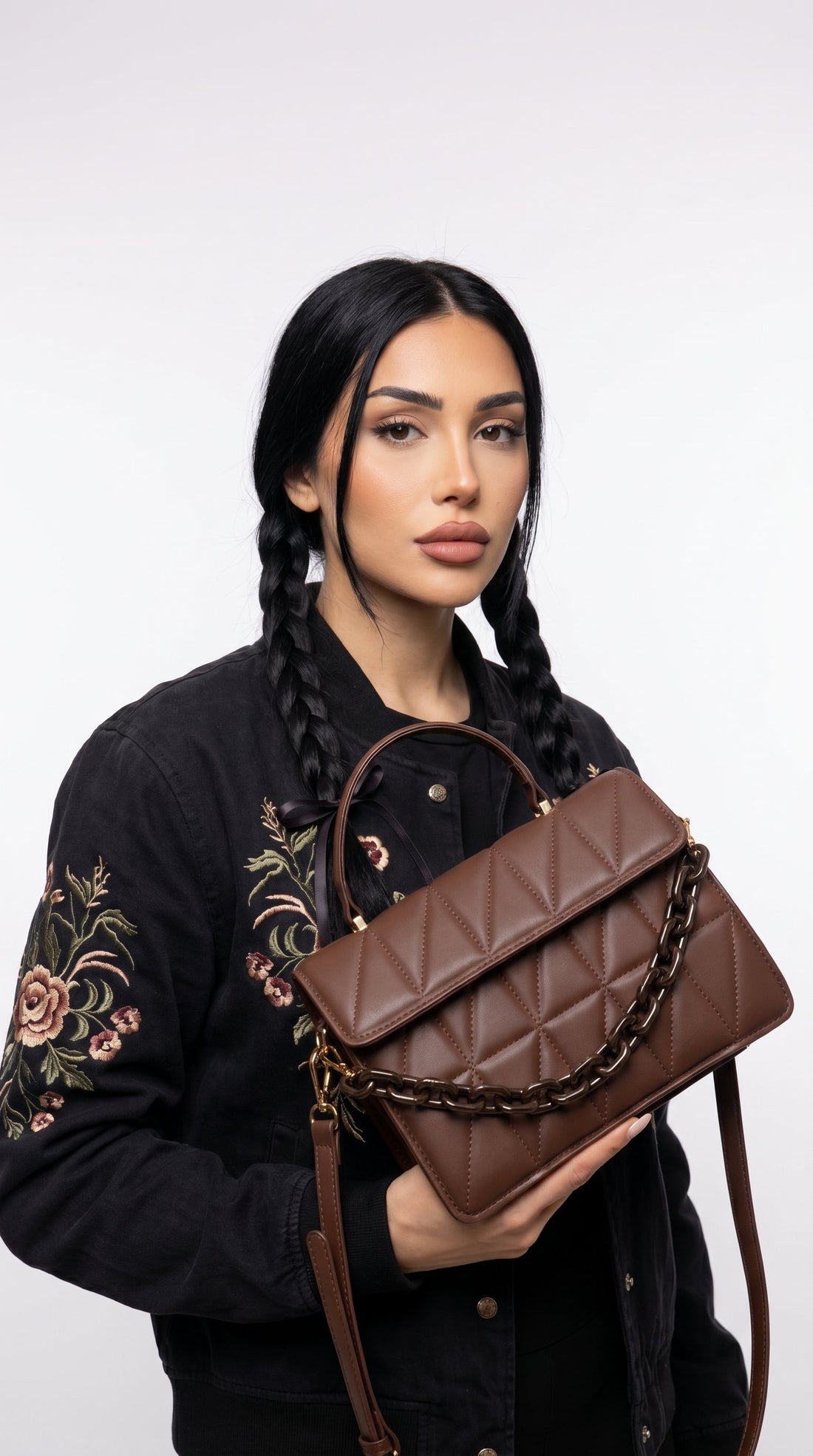 Yanira | Bolso bandolera acolchado con cadena