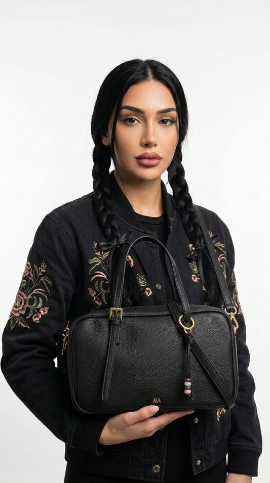 Bernarda | Bolso de mano con hebilla dorada