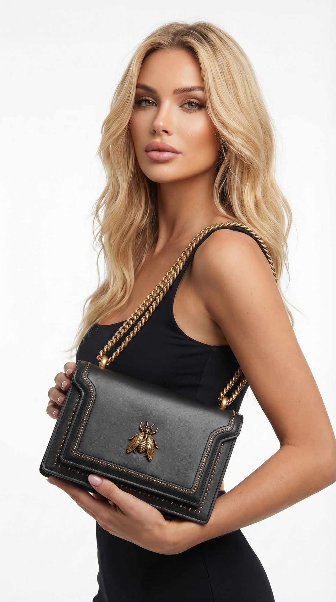 Mari Luz | Bolso de hombro con emblema